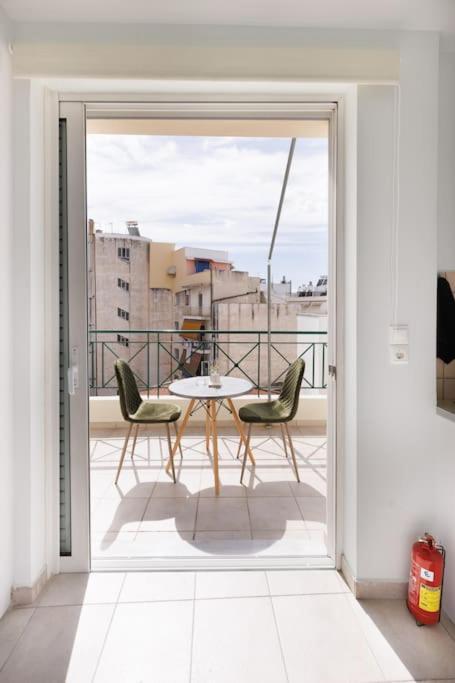 Adorable Sunny Studio With Private Balcony I Athen Eksteriør bilde